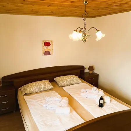 Lejlighed Tina Karojba