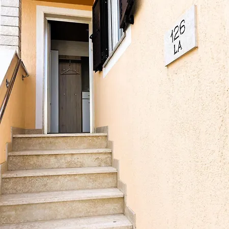 Lejlighed Tina Karojba