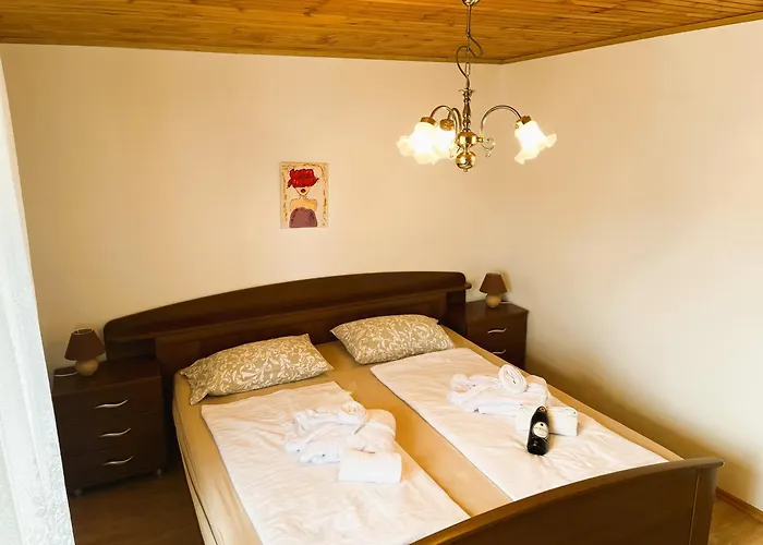 Apartman Tina Karojba